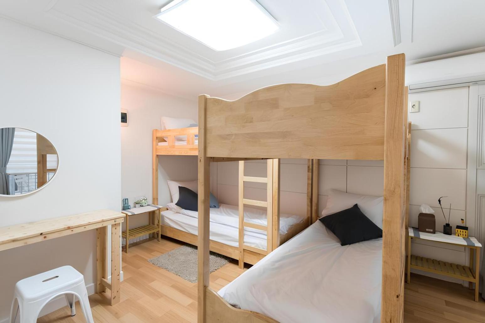 The Blossom Yeonnam Guesthouse Seoul Exterior photo