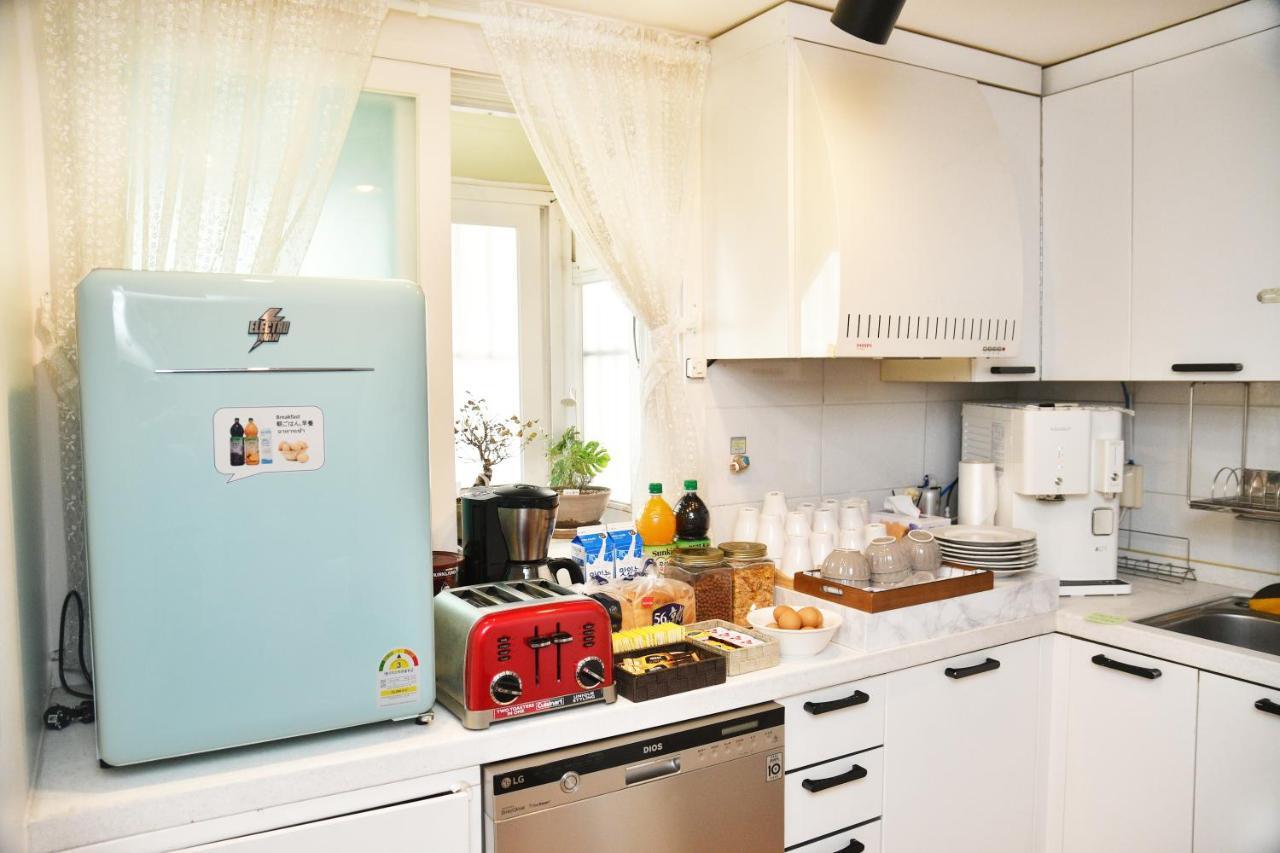 The Blossom Yeonnam Guesthouse Seoul Exterior photo